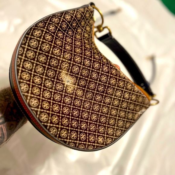 Tory Burch Tan and Gold Hobo Bag - Picture 11 of 16